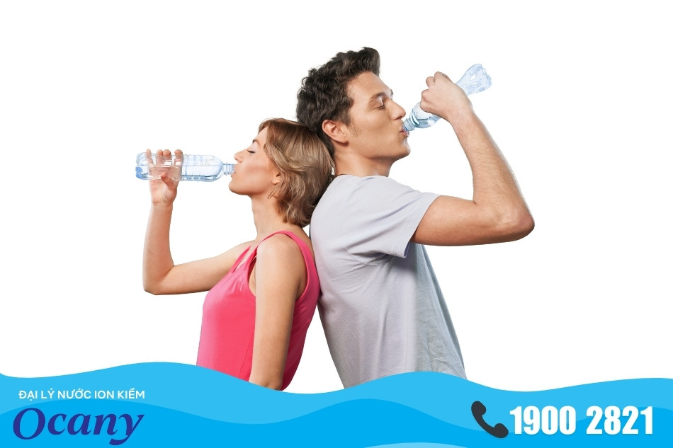 Nước giúp các cơ quan hoạt động hiệu quả, đẩy nhanh quá trình thải độc cơ thể